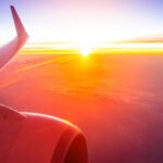 Onde comprar passagens aéreas baratas e economizar na viagem